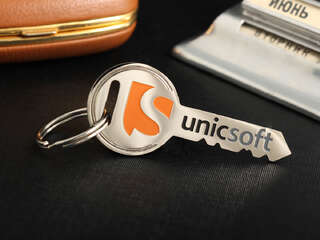Брелок "Unicsoft"